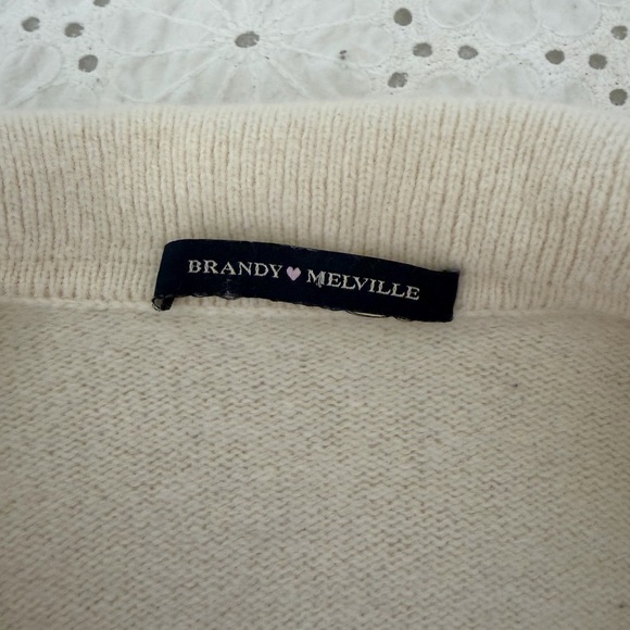 Brandy Melville Cream Cardigan - Picture 2 of 3
